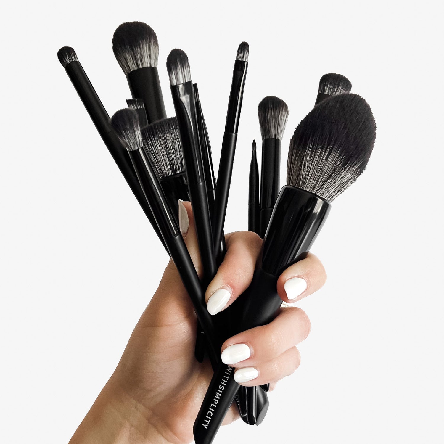 withSimplicity vegan, cruelty-free makeup brushes