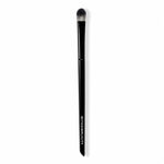 withSimplicity flat eyeshadow makeup brush on a white background